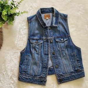 American Eagle Denim Vest, Size Medium